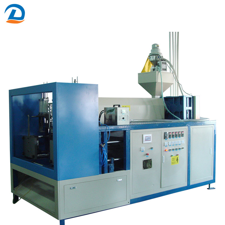 1L-5L-HDPE-Bottles-Blowing-Molding-Machine-5.jpg